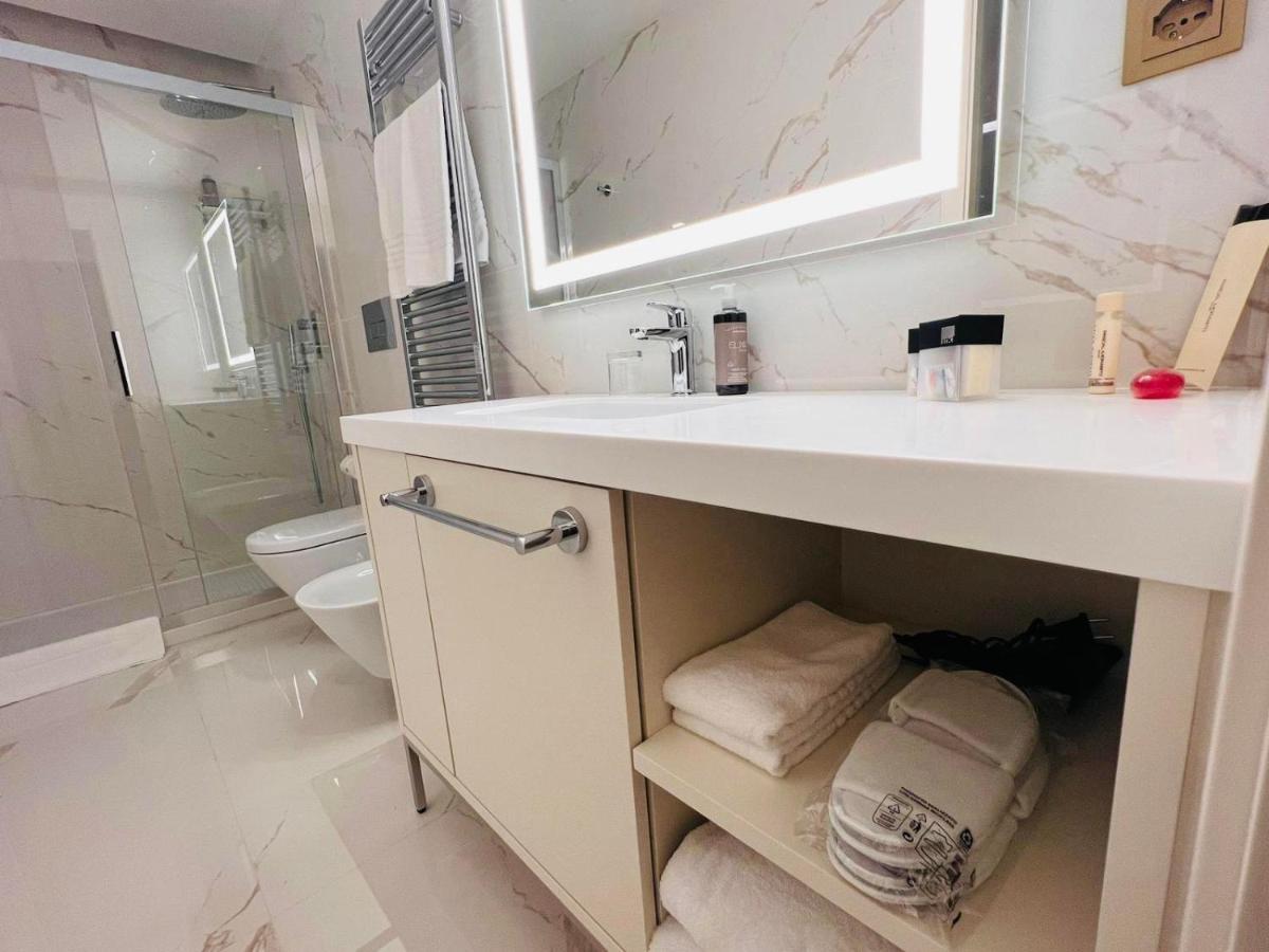 Martina Suites Rom Exteriör bild